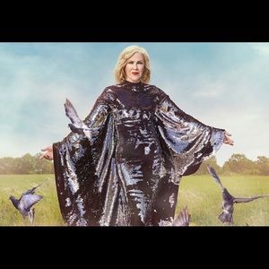 Meet your Posher, Emese